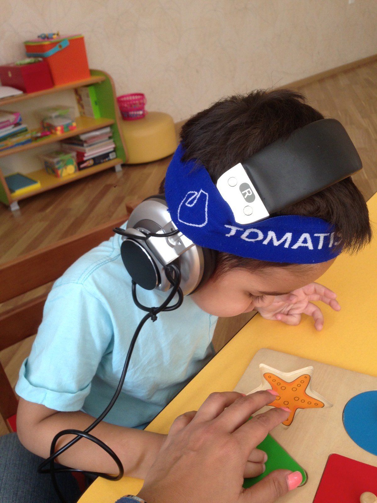 Tomatis® audioməşqi zamanı | “İstedad” Uşaqların İnkişafına Dəstək Mərkəzi